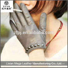 Mode Frauen Leder Handschuhe mit Nieten